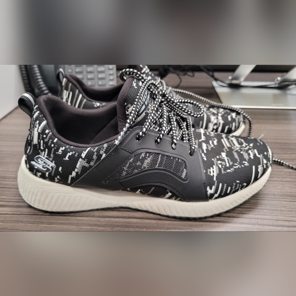Skechers BOBS Squad Women's Black/White Memory Foam Sneakers
